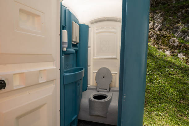Best Sanitation services for porta potties  in Walnut Creek, OH